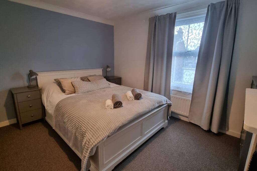 Entire House With Garden & Parking Nr Ashford Int * Ashford (Kent)