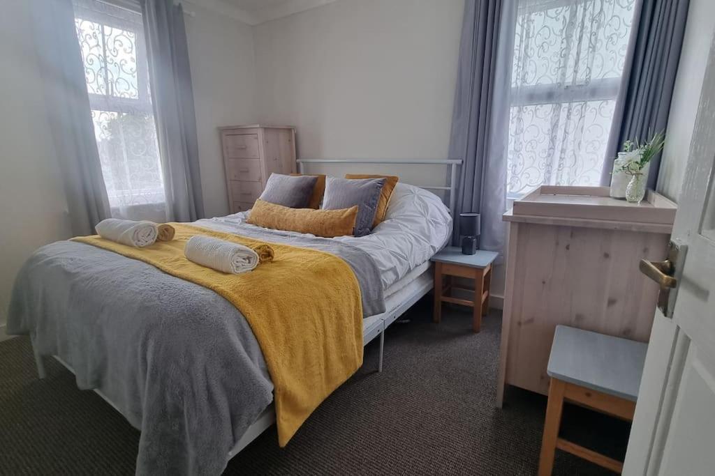Entire House With Garden & Parking Nr Ashford Int * Ashford (Kent)
