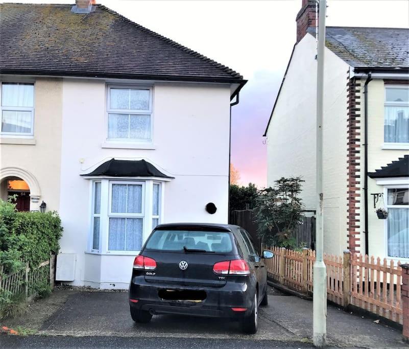 Holiday home Entire House With Garden & Parking Nr Ashford Int *